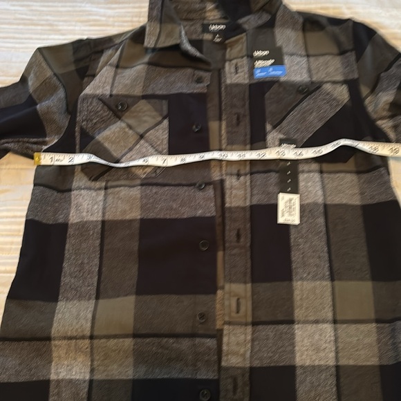 Urban Pipeline Flannel - Picture 5 of 5